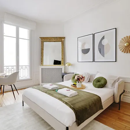 Appartamento Chic & Spacious 2bdr - 4p - Av Suffren Tour Eiffel Parigi