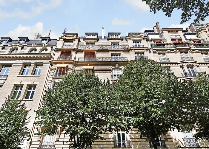 Апартаменты Chic & Spacious 2bdr - 4p - Av Suffren Tour Eiffel