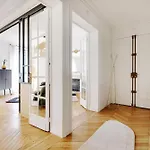 Chic & Spacious 2bdr - 4p - Av Suffren Tour Eiffel Appartement *