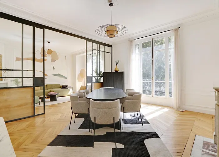 Chic & Spacious 2bdr - 4p - Av Suffren Tour Eiffel شقة *