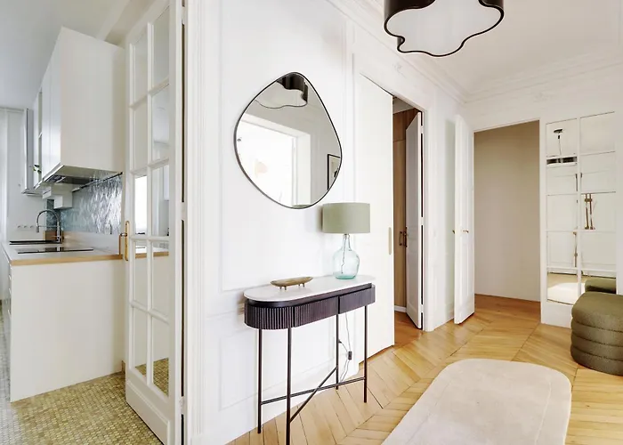 Chic & Spacious 2bdr - 4p - Av Suffren Tour Eiffel شقة باريس